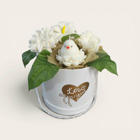 Χειροποίητη Σύνθεση με Κεριά Σόγιας – Romantic Floral Collection